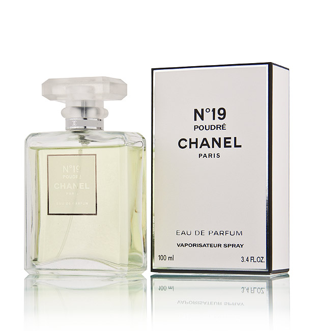 Chanel Chanel 19 Poudre     50  