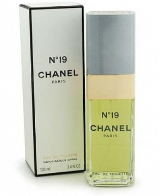 Chanel Chanel 19   10  Vintage 